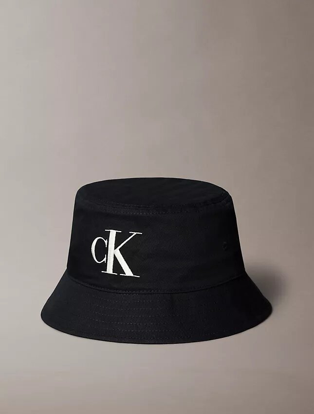 Haftowana czapka typu bucket z Monogramem Haftowana czapka typu bucket z Monogramem