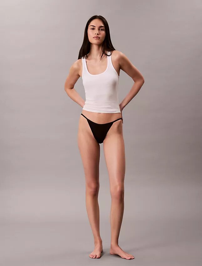 Idealne bikini typu micro string Idealne bikini typu micro string