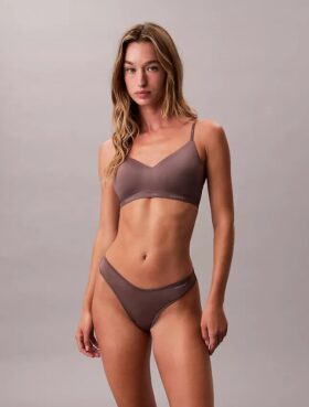 Idealne mikro Thong