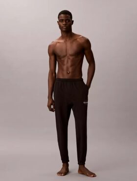 Ikoniczne bawełniane spodnie dresowe Cotton Stretch Monologo z elastanem Ikoniczne bawełniane spodnie dresowe Cotton Stretch Monologo z elastanem
