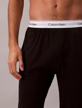 Ikoniczne bawełniane spodnie dresowe Cotton Stretch z elastycznym materiałem Ikoniczne bawełniane spodnie dresowe Cotton Stretch z elastycznym materiałem