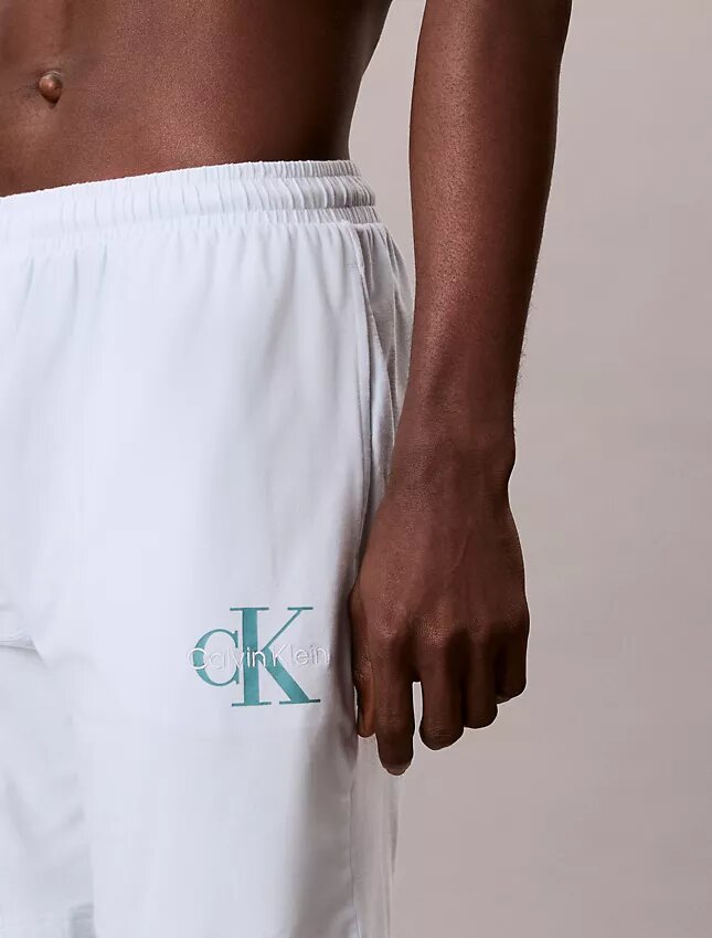 Ikoniczne bawełniane szorty Cotton Stretch Monologo z elastanem Ikoniczne bawełniane szorty Cotton Stretch Monologo z elastanem
