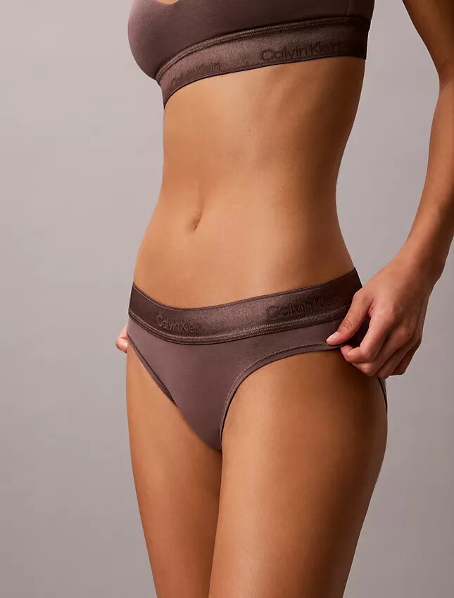 Ikoniczne bawełniano-Modalowe Bikini z metalicznym wykończeniem Ikoniczne bawełniano-Modalowe Bikini z metalicznym wykończeniem
