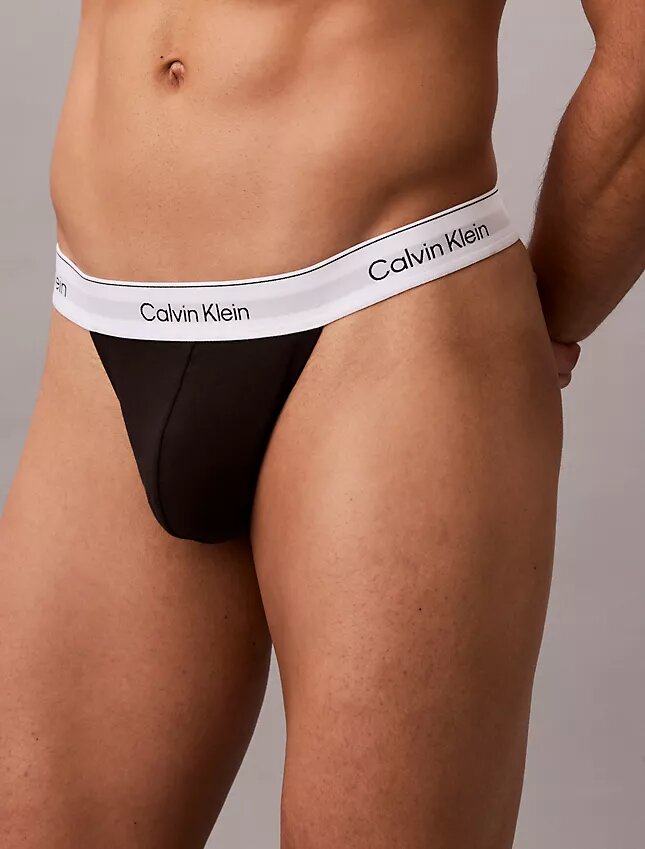 Ikoniczne Thong z Cotton Stretch, zestaw 3 sztuki Ikoniczne Thong z Cotton Stretch, zestaw 3 sztuki