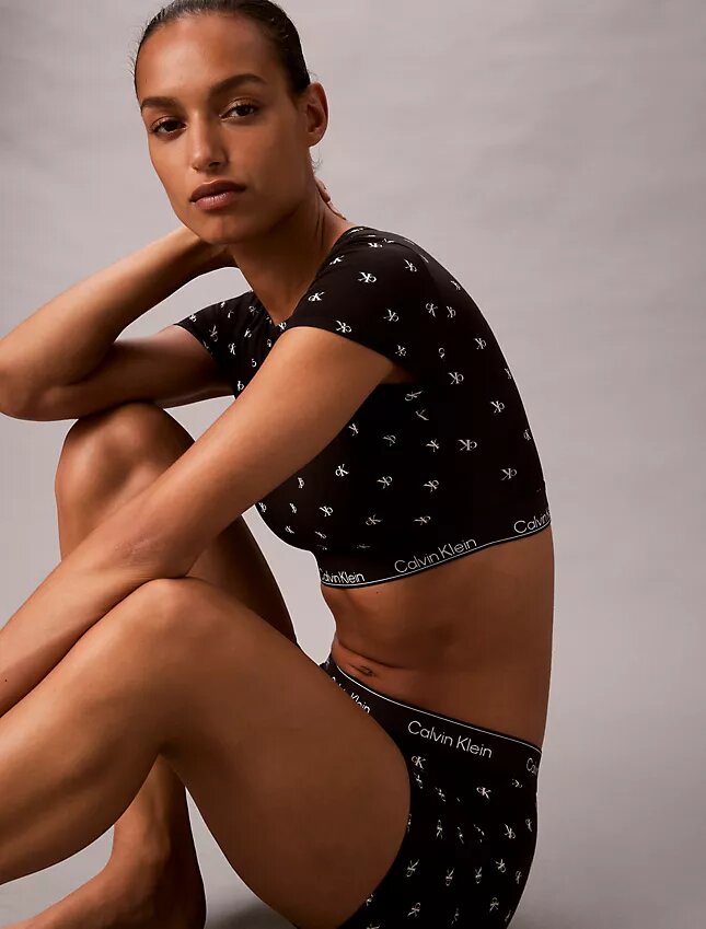 Ikoniczny bawełniano-Modalny biustonosz typu Bralette z lekką podszewką Ikoniczny bawełniano-Modalny biustonosz typu Bralette z lekką podszewką