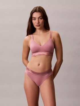 Ikoniczny bawełniano-Modalny biustonosz typu Bralette z metalicznym wykończeniem i lekką podszewką Ikoniczny bawełniano-Modalny biustonosz typu Bralette z metalicznym wykończeniem i lekką podszewką
