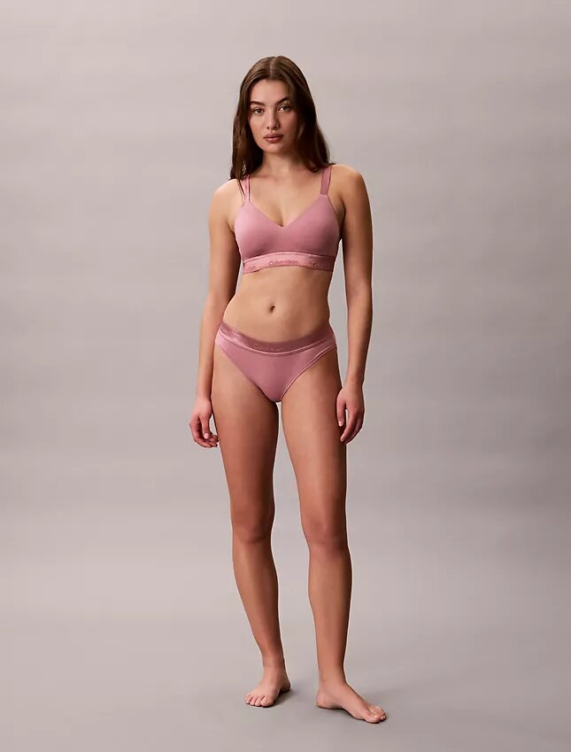 Ikoniczny bawełniano-Modalny biustonosz typu Bralette z metalicznym wykończeniem i lekką podszewką Ikoniczny bawełniano-Modalny biustonosz typu Bralette z metalicznym wykończeniem i lekką podszewką