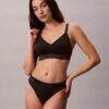 Ikoniczny bawełniano-Modalny biustonosz typu Bralette z metalicznym wykończeniem i lekką podszewką Ikoniczny bawełniano-Modalny biustonosz typu Bralette z metalicznym wykończeniem i lekką podszewką