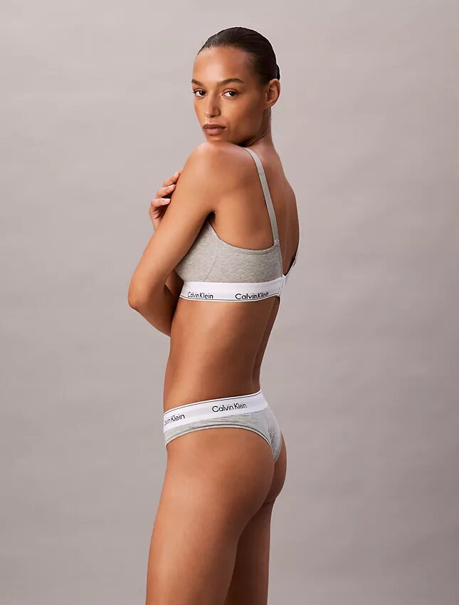 Ikoniczny bawełniano-Modalny Bralette ciążowy z lekką podszewką w kształcie trójkąta Ikoniczny bawełniano-Modalny Bralette ciążowy z lekką podszewką w kształcie trójkąta