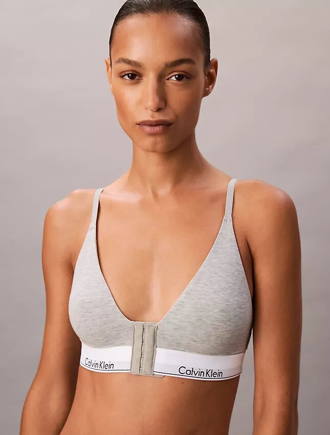 Ikoniczny bawełniano-Modalny Bralette trójkątny z lekką podszewką, przeznaczony do noszenia po operacji Ikoniczny bawełniano-Modalny Bralette trójkątny z lekką podszewką, przeznaczony do noszenia po operacji
