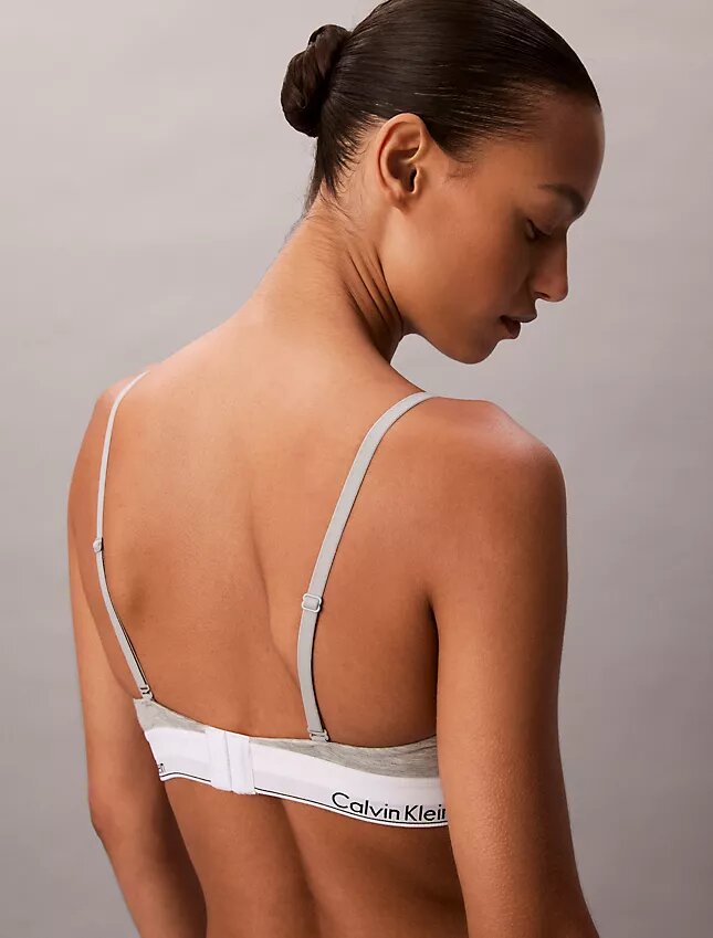 Ikoniczny bawełniano-Modalny Bralette trójkątny z lekką podszewką, przeznaczony do noszenia po operacji Ikoniczny bawełniano-Modalny Bralette trójkątny z lekką podszewką, przeznaczony do noszenia po operacji