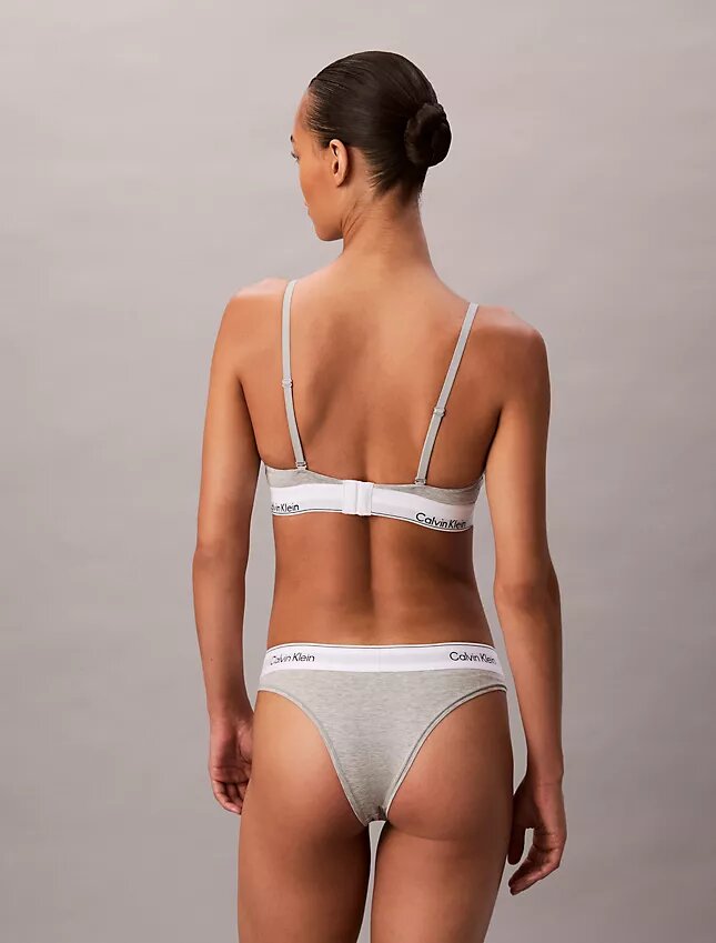 Ikoniczny bawełniano-Modalny Bralette trójkątny z lekką podszewką, przeznaczony do noszenia po operacji Ikoniczny bawełniano-Modalny Bralette trójkątny z lekką podszewką, przeznaczony do noszenia po operacji