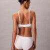 Ikoniczny bawełniano-Modalny Bralette trójkątny z lekką podszewką, przeznaczony do noszenia po operacji Ikoniczny bawełniano-Modalny Bralette trójkątny z lekką podszewką, przeznaczony do noszenia po operacji