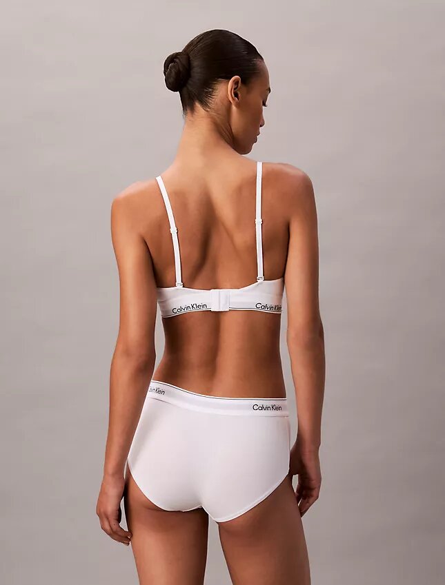 Ikoniczny bawełniano-Modalny Bralette trójkątny z lekką podszewką, przeznaczony do noszenia po operacji Ikoniczny bawełniano-Modalny Bralette trójkątny z lekką podszewką, przeznaczony do noszenia po operacji