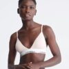 Ikoniczny bawełniano-Modalowy, lekko podszyty Bralette trójkątny Ikoniczny bawełniano-Modalowy, lekko podszyty Bralette trójkątny