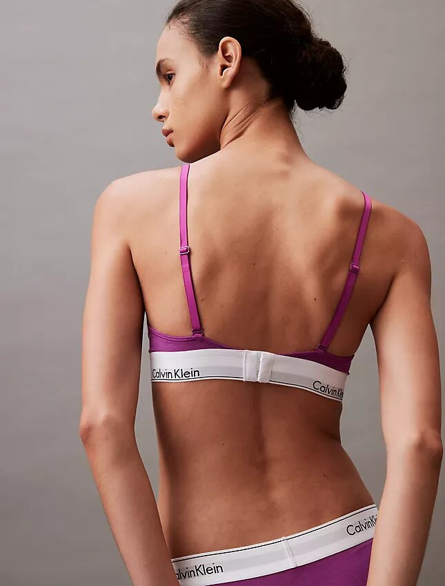 Ikoniczny bawełniano-Modalowy, lekko podszyty Bralette trójkątny Ikoniczny bawełniano-Modalowy, lekko podszyty Bralette trójkątny