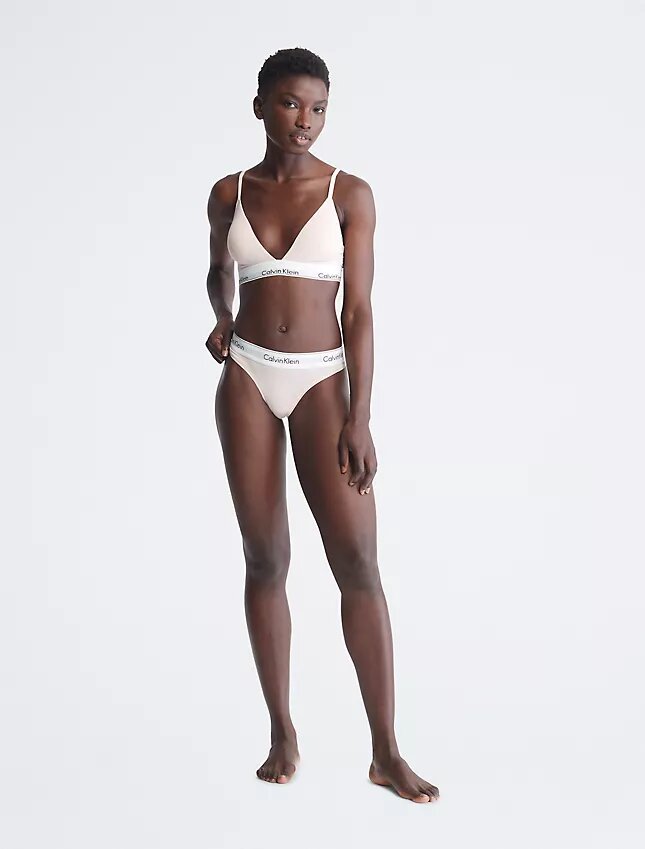 Ikoniczny bawełniano-Modalowy, lekko podszyty Bralette trójkątny Ikoniczny bawełniano-Modalowy, lekko podszyty Bralette trójkątny
