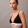 Ikoniczny bawełniano-Modalowy, lekko podszyty Bralette trójkątny Ikoniczny bawełniano-Modalowy, lekko podszyty Bralette trójkątny
