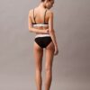 Ikoniczny bawełniano-Modalowy, lekko podszyty Bralette trójkątny Ikoniczny bawełniano-Modalowy, lekko podszyty Bralette trójkątny