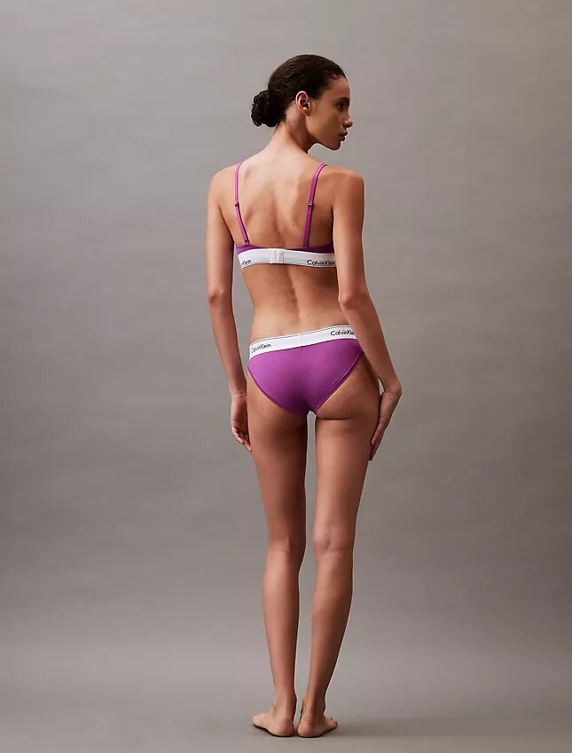 Ikoniczny bawełniano-Modalowy, lekko podszyty Bralette trójkątny Ikoniczny bawełniano-Modalowy, lekko podszyty Bralette trójkątny