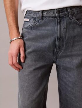 Jeansy typu baggy