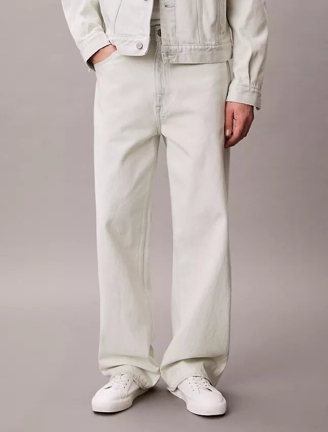 Jeansy typu baggy Jeansy typu baggy