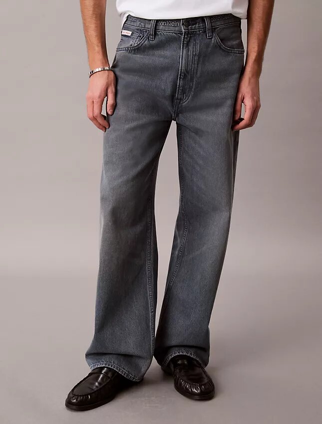 Jeansy typu baggy Jeansy typu baggy