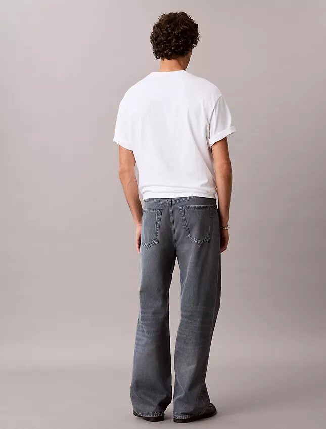 Jeansy typu baggy Jeansy typu baggy