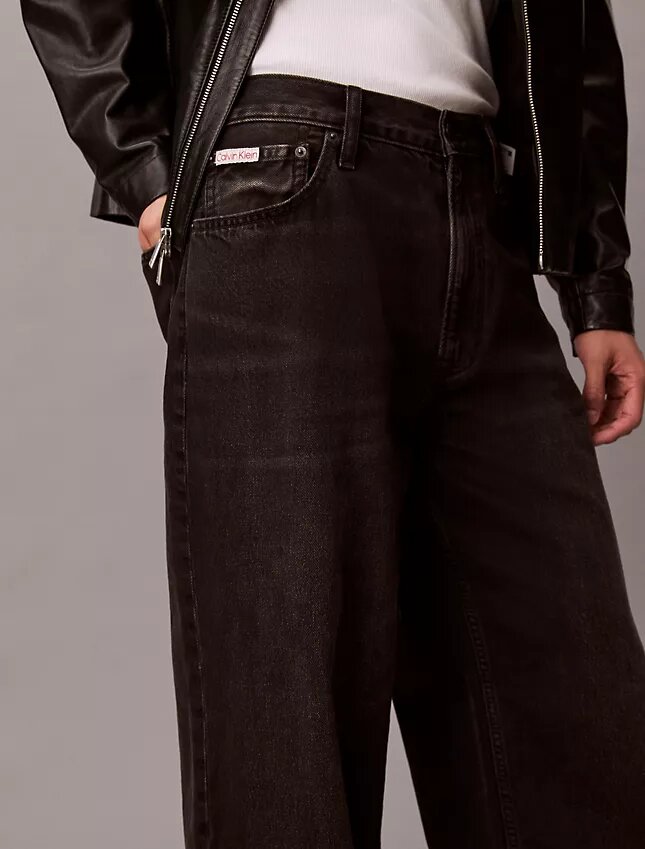Jeansy typu baggy Jeansy typu baggy