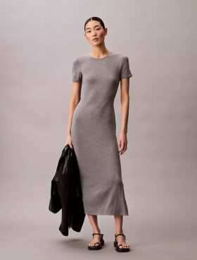 Jednolita, elastyczna, dopasowana sukienka midi