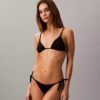 Jednolite dóły bikini wiązane z boku Jednolite dóły bikini wiązane z boku