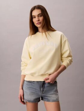 Klasyczna bluza w stylu retro