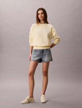 Klasyczna bluza w stylu retro