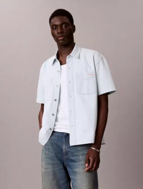 Klasyczna koszula Denim z krótkim rękawem i guzikami