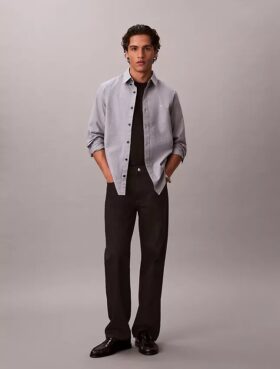 Klasyczna koszula z guzikami w stylu Oxford