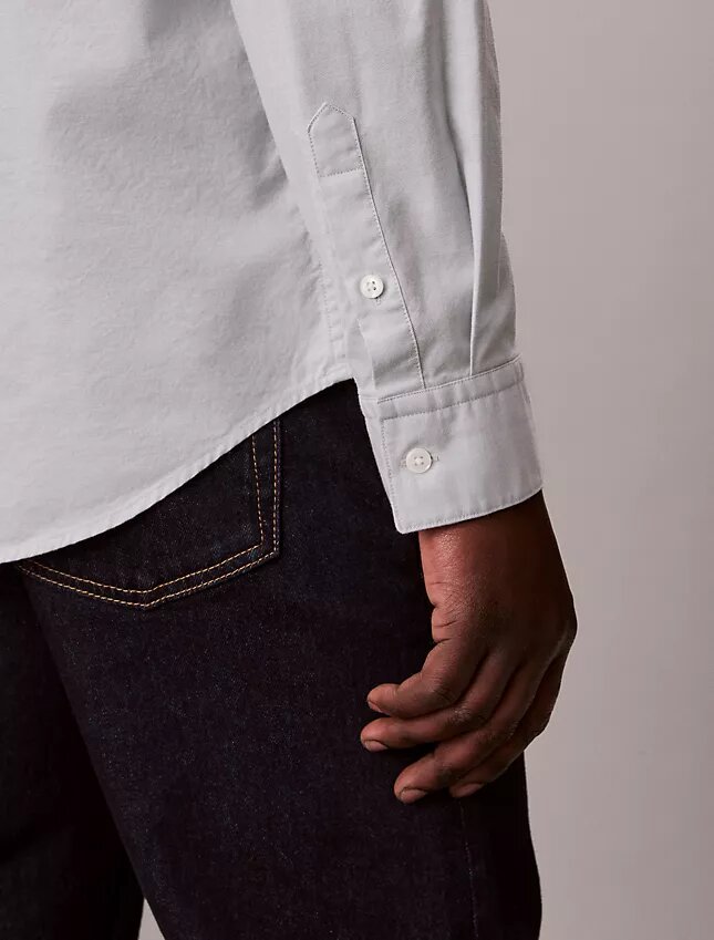 Klasyczna koszula z guzikami w stylu Oxford Klasyczna koszula z guzikami w stylu Oxford