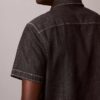 Klasyczna koszula z guzikami z tkaniny chambray Klasyczna koszula z guzikami z tkaniny chambray