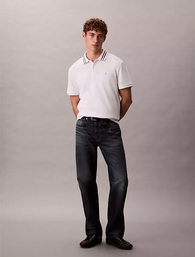 Klasyczna koszulka polo z monogramem i pikowanym wykończeniem Klasyczna koszulka polo z monogramem i pikowanym wykończeniem