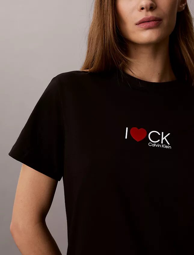 Klasyczna koszulka z logo serca Klasyczna koszulka z logo serca