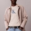 Klasyczna koszulka z nadrukiem Monologo Graphic Stripe Klasyczna koszulka z nadrukiem Monologo Graphic Stripe