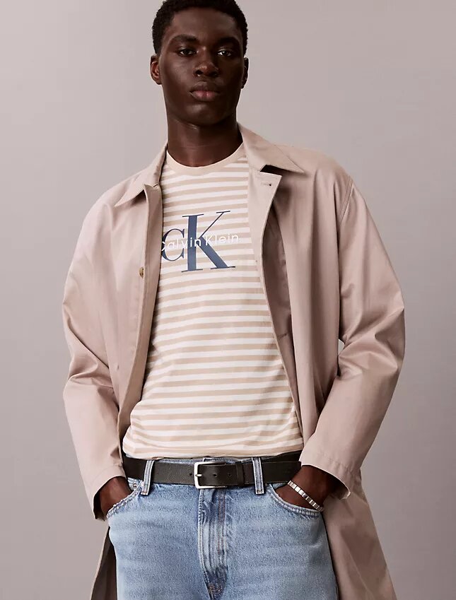 Klasyczna koszulka z nadrukiem Monologo Graphic Stripe Klasyczna koszulka z nadrukiem Monologo Graphic Stripe