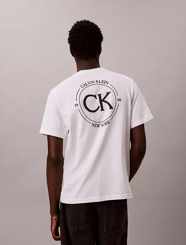 Klasyczna koszulka z okrągłym nadrukiem logo Klasyczna koszulka z okrągłym nadrukiem logo