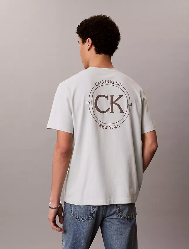 Klasyczna koszulka z okrągłym nadrukiem logo Klasyczna koszulka z okrągłym nadrukiem logo