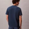 Klasyczna koszulka z wytłoczonym logo Klasyczna koszulka z wytłoczonym logo