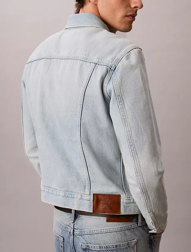 Klasyczna Trucker Jacket Klasyczna Trucker Jacket
