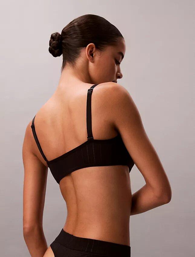 Klasyczny, lekko podszyty Bralette z Cotton Stretch z elastycznej bawełny Klasyczny, lekko podszyty Bralette z Cotton Stretch z elastycznej bawełny