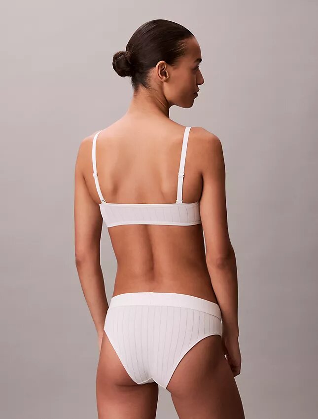 Klasyczny, lekko podszyty Bralette z Cotton Stretch z elastycznej bawełny Klasyczny, lekko podszyty Bralette z Cotton Stretch z elastycznej bawełny