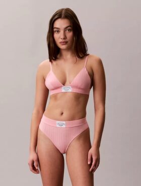 Klasyczny, lekko wyściełany biustonosz trójkątny z Cotton Stretch Klasyczny, lekko wyściełany biustonosz trójkątny z Cotton Stretch