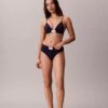 Klasyczny, lekko wyściełany biustonosz trójkątny z Cotton Stretch Klasyczny, lekko wyściełany biustonosz trójkątny z Cotton Stretch