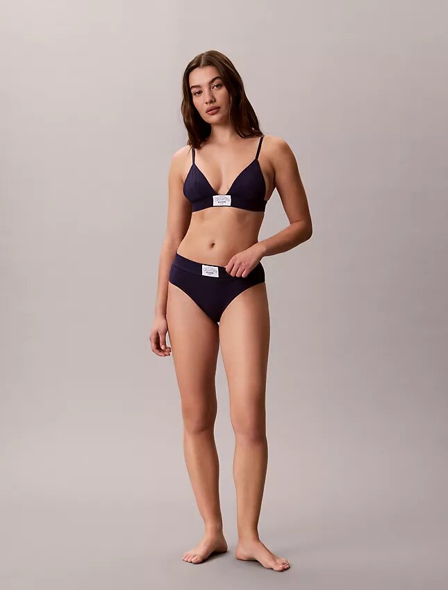 Klasyczny, lekko wyściełany biustonosz trójkątny z Cotton Stretch Klasyczny, lekko wyściełany biustonosz trójkątny z Cotton Stretch